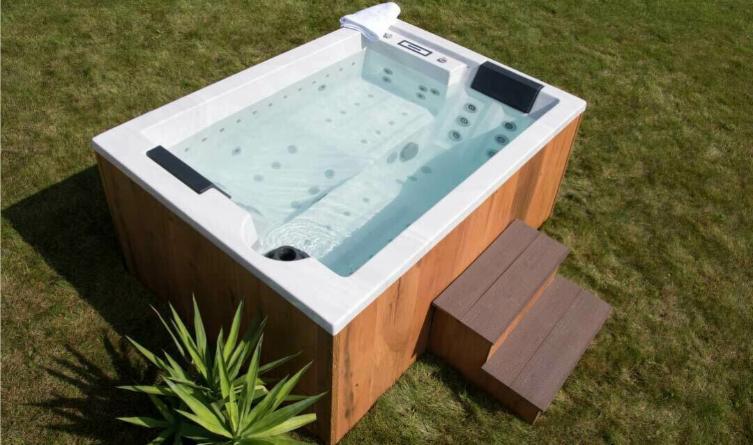 Out Sp A whirlpool outdoor